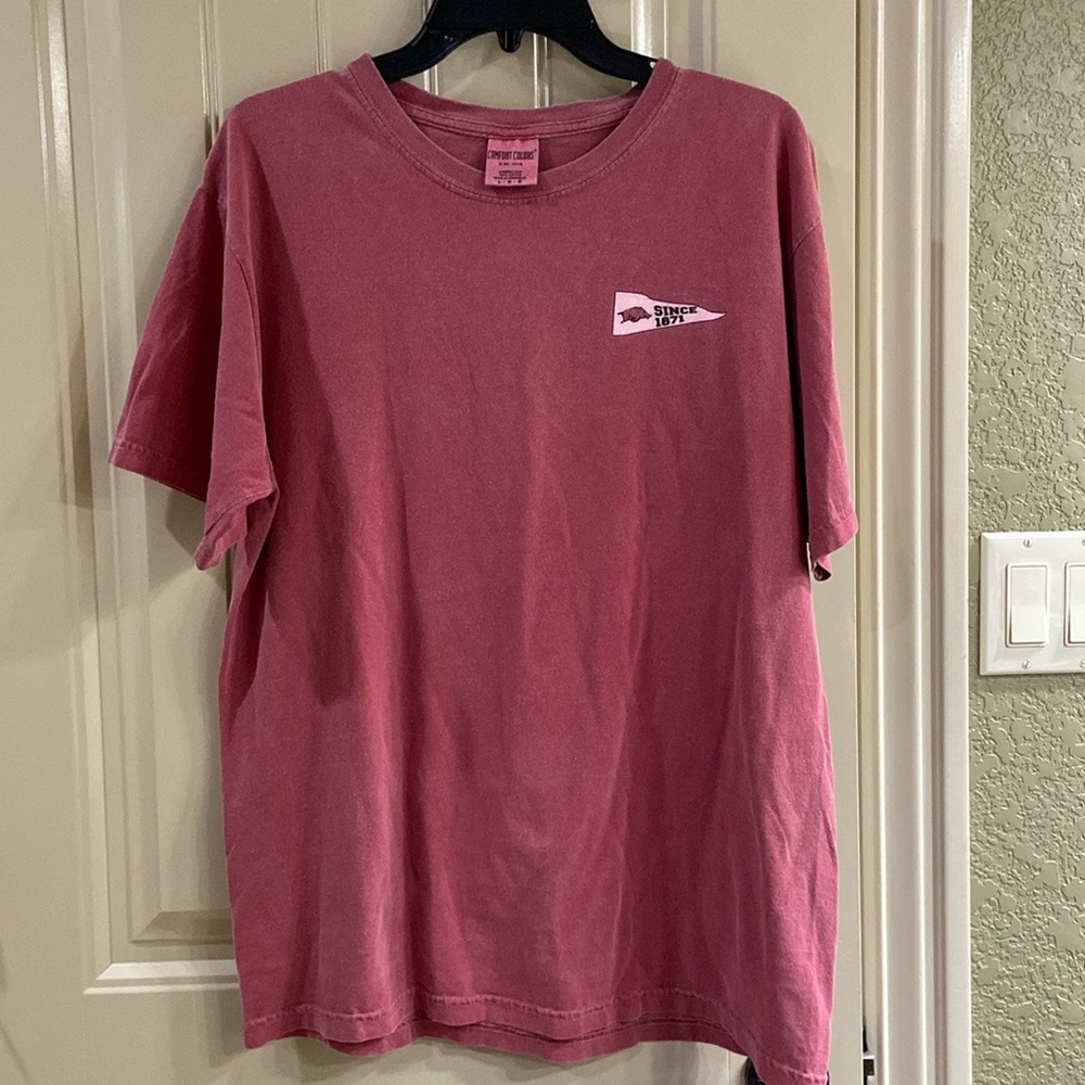 Houndstooth Brand Razorback Tee.  GUC!